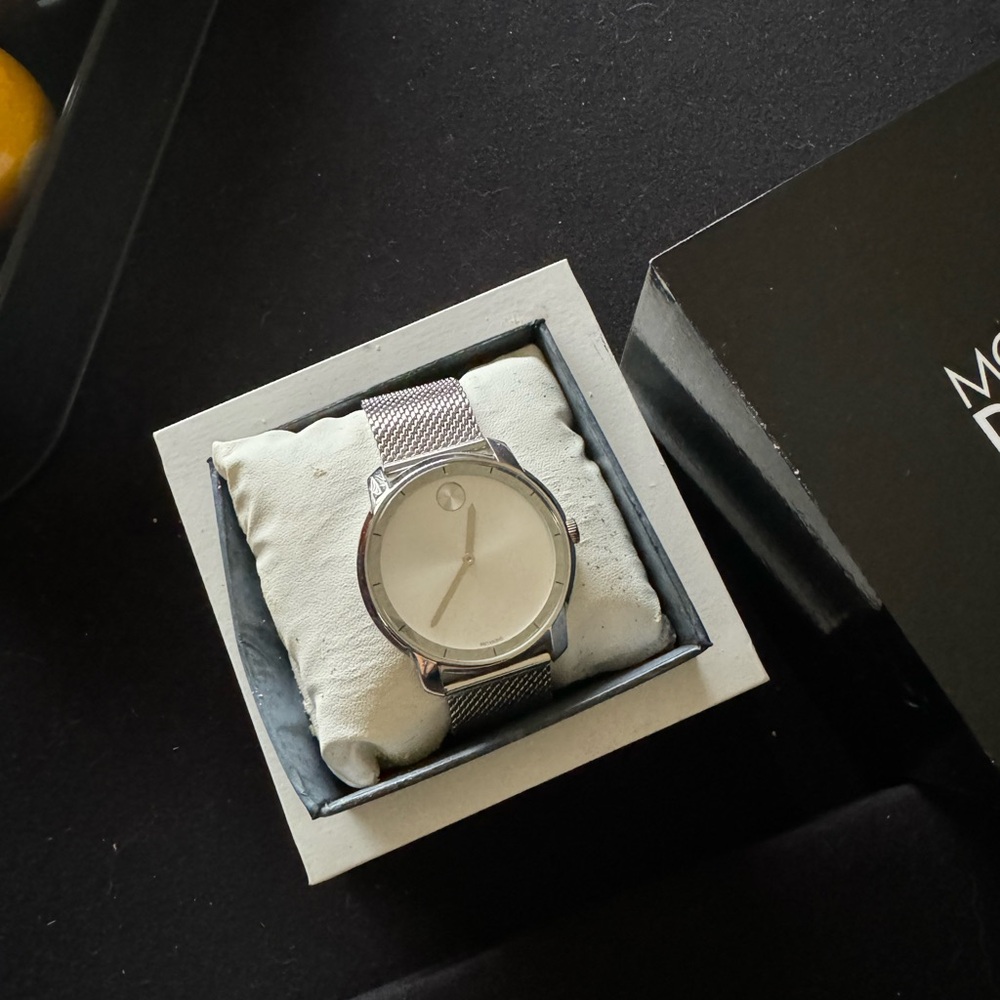 Men’s SILVER MOVADO BOLD